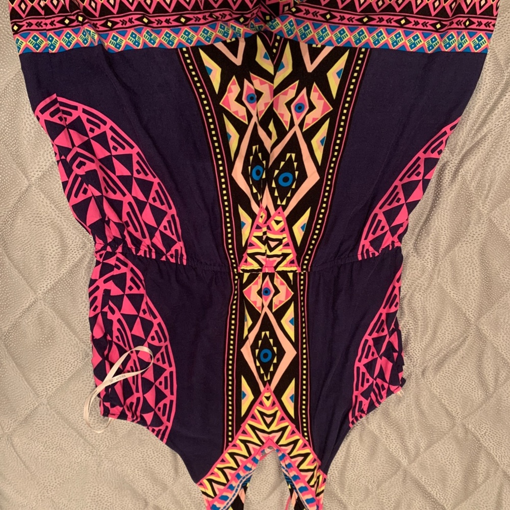 patterned romper! - Picture 3 of 3
